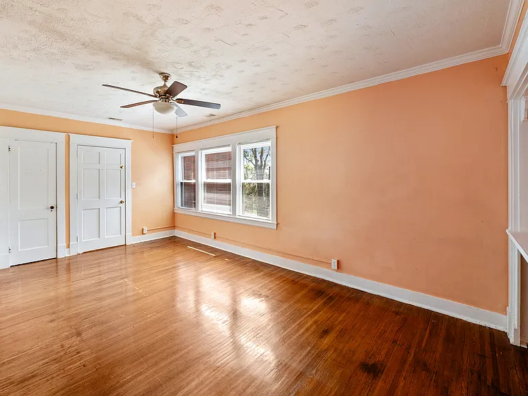 1801 Roanoke Ave #7 — Photo 6