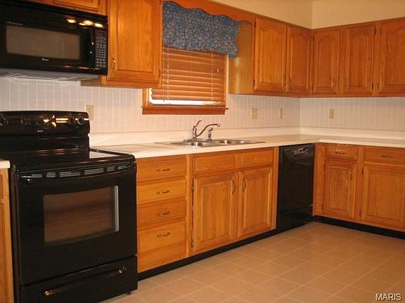 4th image of 9938 Wolff Dr