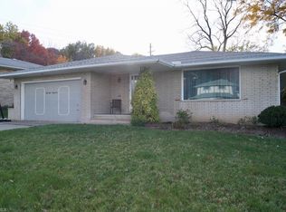 5834 Rock Haven Dr, Seven Hills, OH 44131