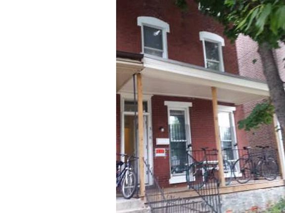 3rd image of 318 N 32nd St