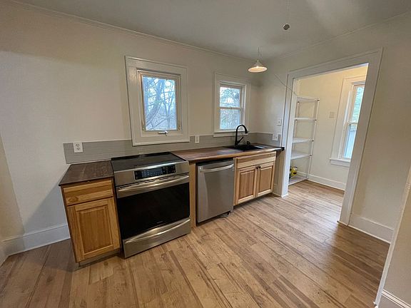 5th image of 2609 State Rd