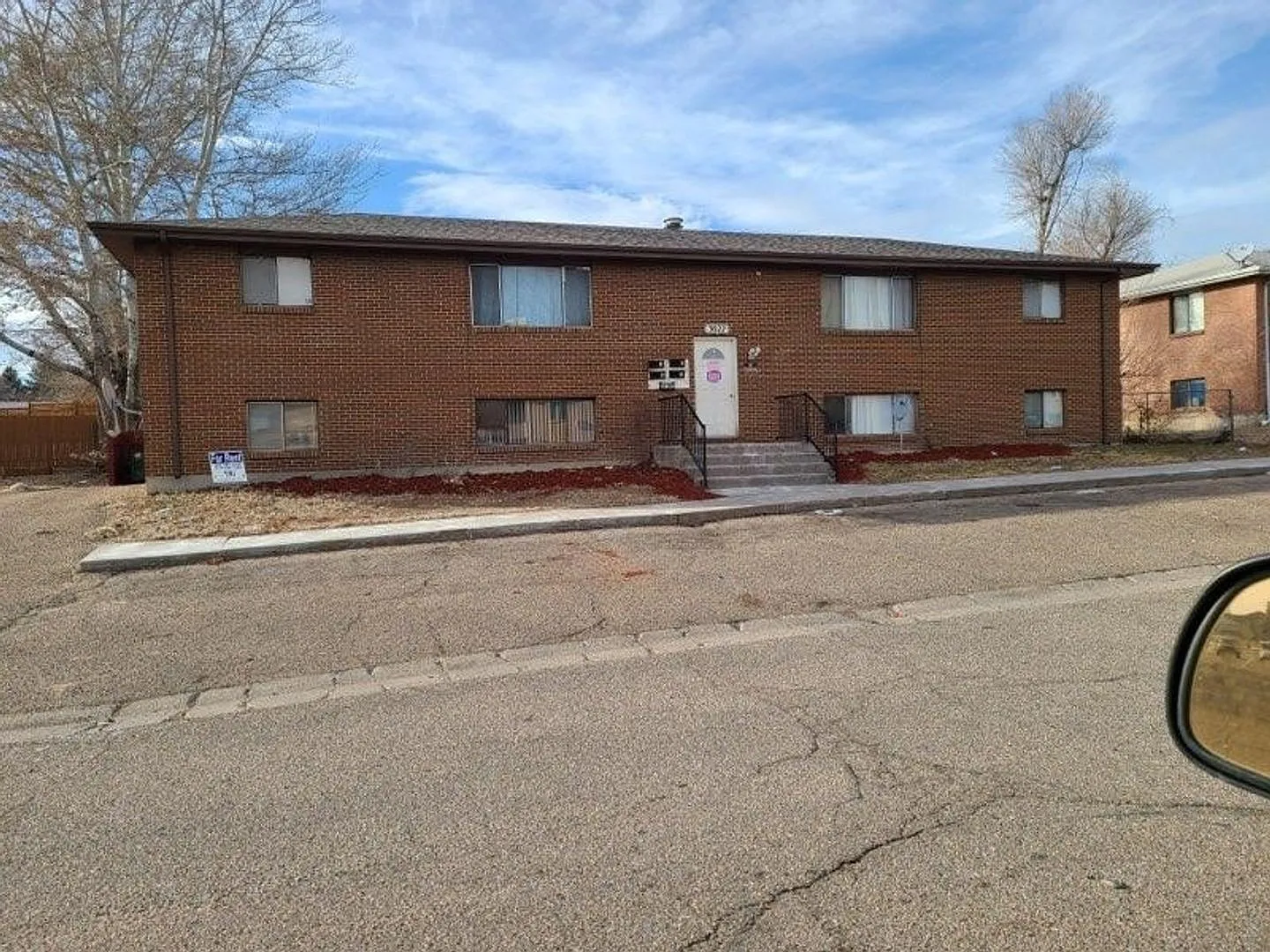 RB3027 — Photo 2