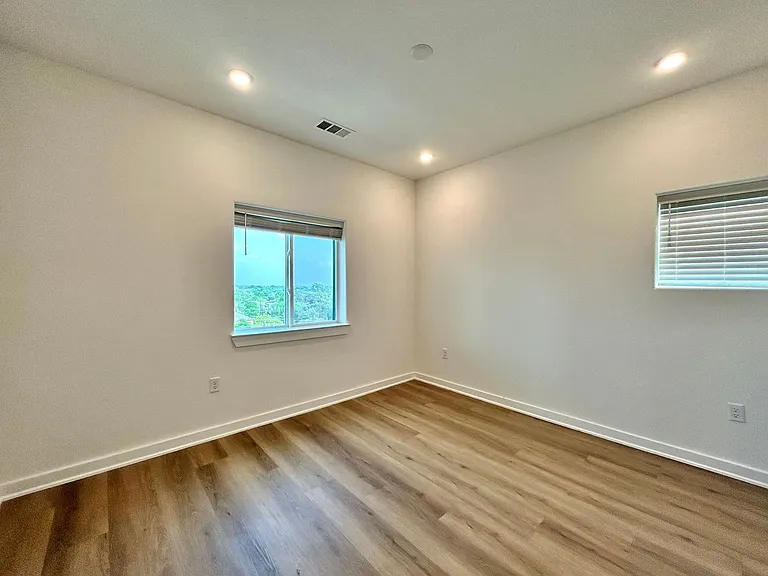 4802 S Congress Ave #510 — Photo 9