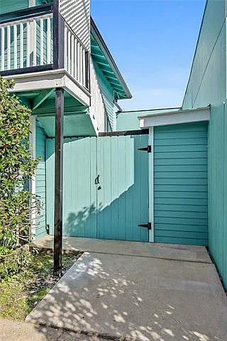 4938 Tchoupitoulas St #3 — Photo 8