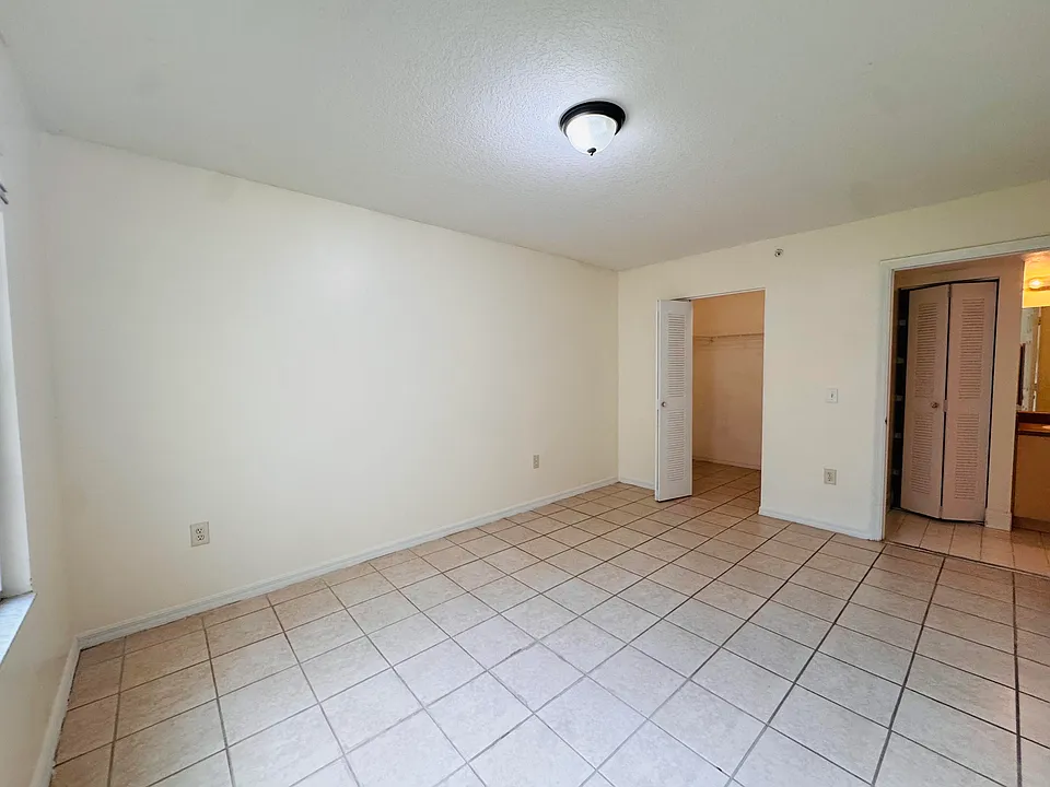 4271 San Marino Blvd #103