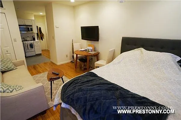 Rented by JM Preston Properties LLC | media 23