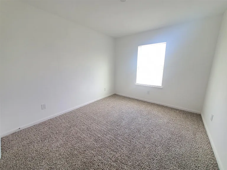 11218 Beverley Park St — Photo 22