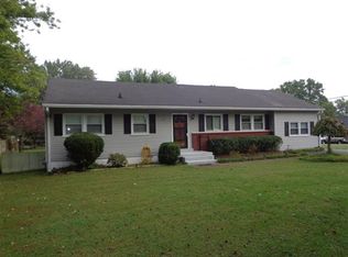 106 Hilltop Dr, Columbia, TN 38401