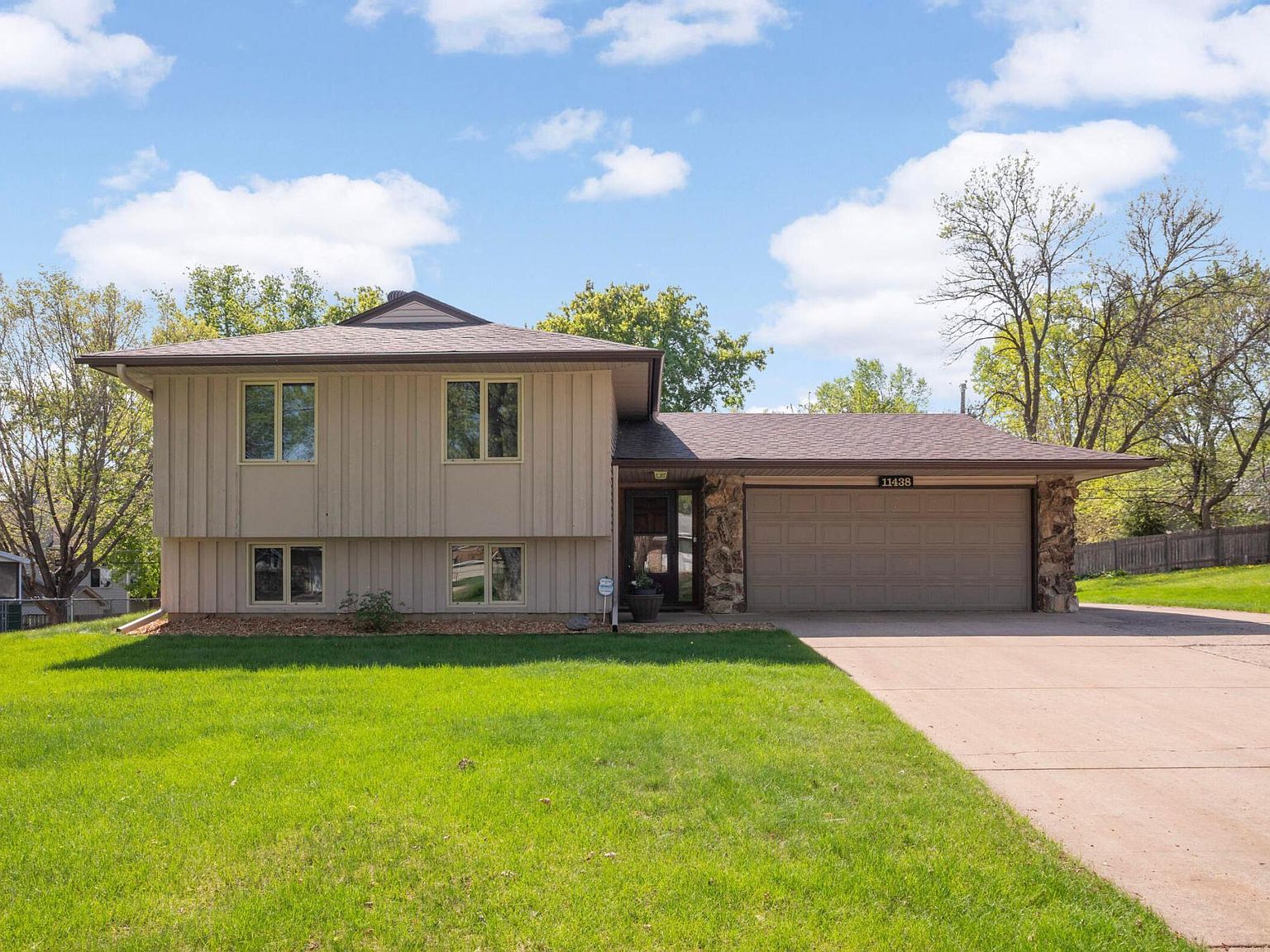 11438 Zea St NW, Coon Rapids, MN 55433 | Zillow