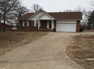 511 S Woodbine Dr, Sapulpa, OK 74066