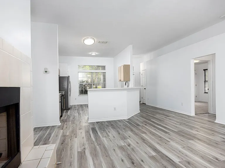 6106 SW 85th St — Photo 8