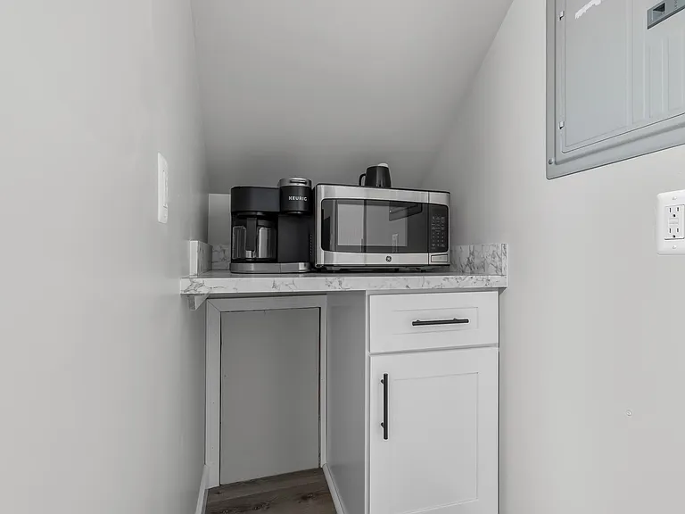 278 Euclid St #3 — Photo 8