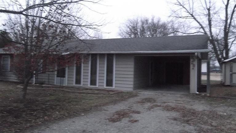 1st image of 2828 Brookside Dr