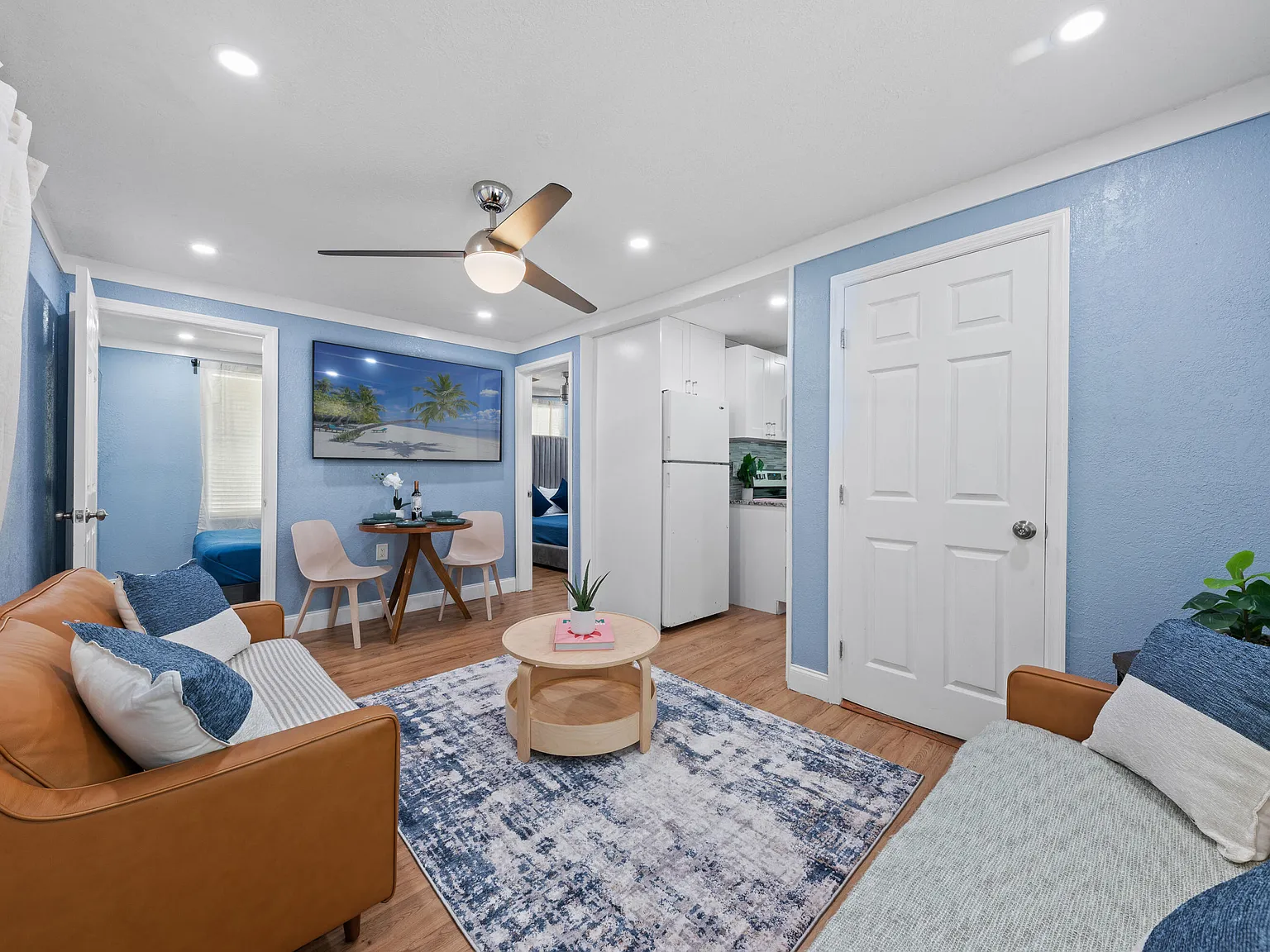 2 bed, 1.0 bath, 750 sqft, $2,500 — Photo 1