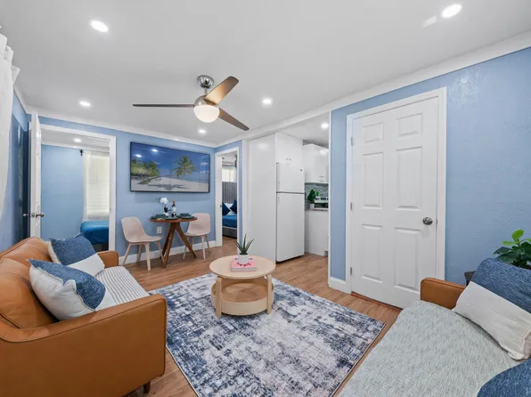 420 Avenida Alegre #3, West Palm Beach, FL 33405