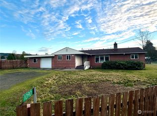 1090 Bogachiel Way, Forks, WA 98331