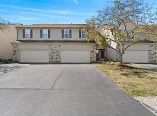 654 Shakespeare Dr, Grayslake, IL 60030