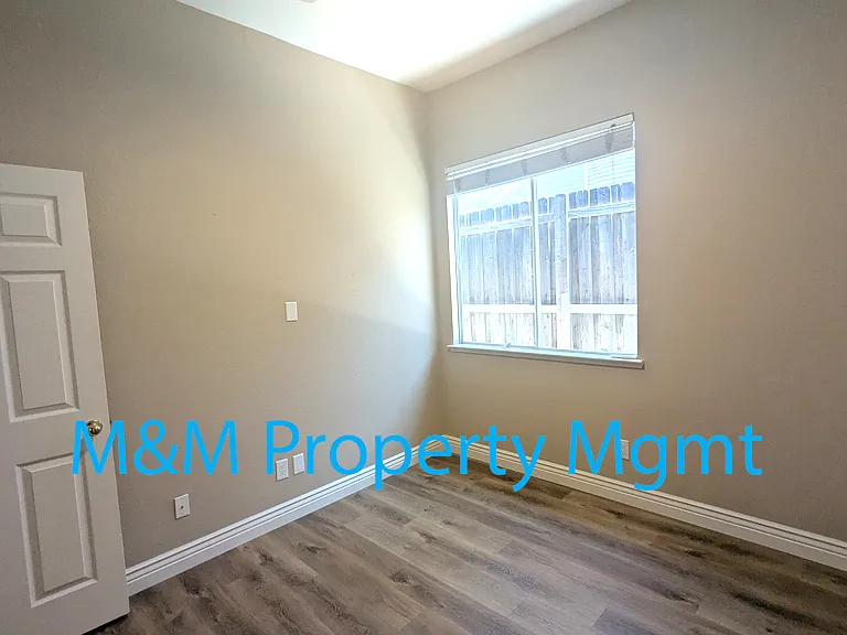 110 Trejo Way — Photo 12