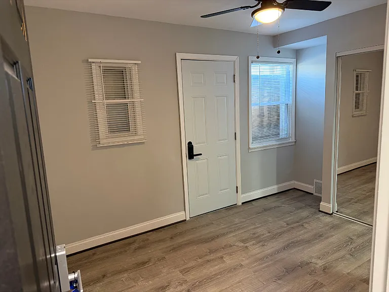 3236 Lohrs Ln #1A — Photo 5