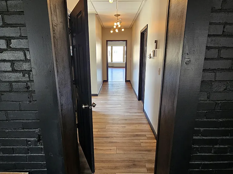 602 W Burlington Ave — Photo 8