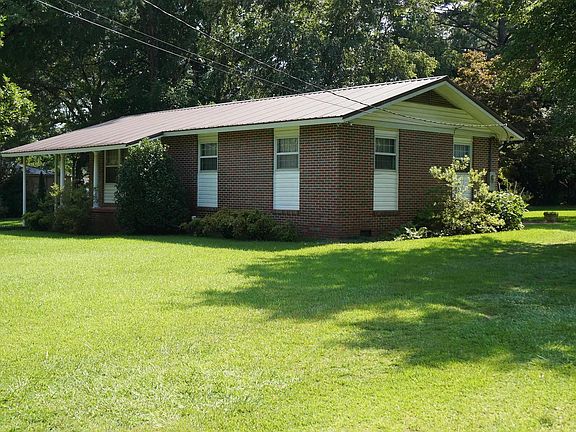 5th image of 105 Eden Dr