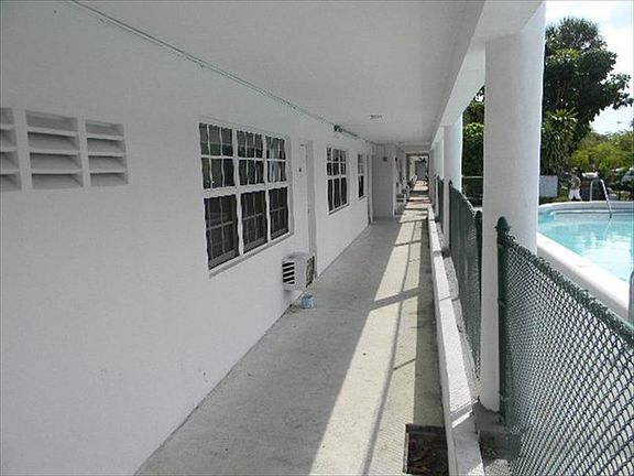 2nd image of 1451 NE 170th St APT 101A
