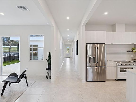 4th image of 438 Skyfield Ct