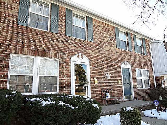 1st image of 6232 Beechfield Dr #33