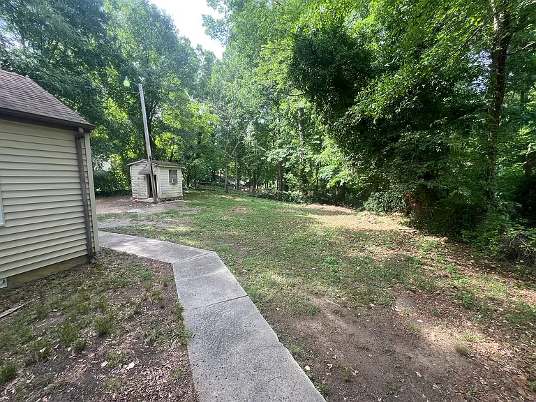 1107 W Davidson Ave — Photo 14