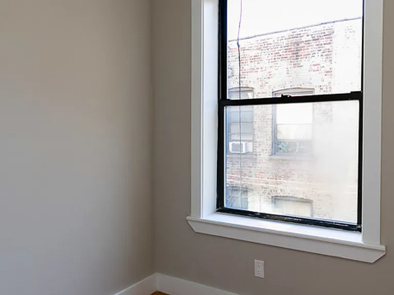 566 Maple St #2F — Photo 22