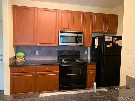 3rd image of 600 13th St Unit 743