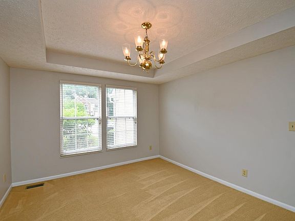 4th image of 5732 Aspen Dr