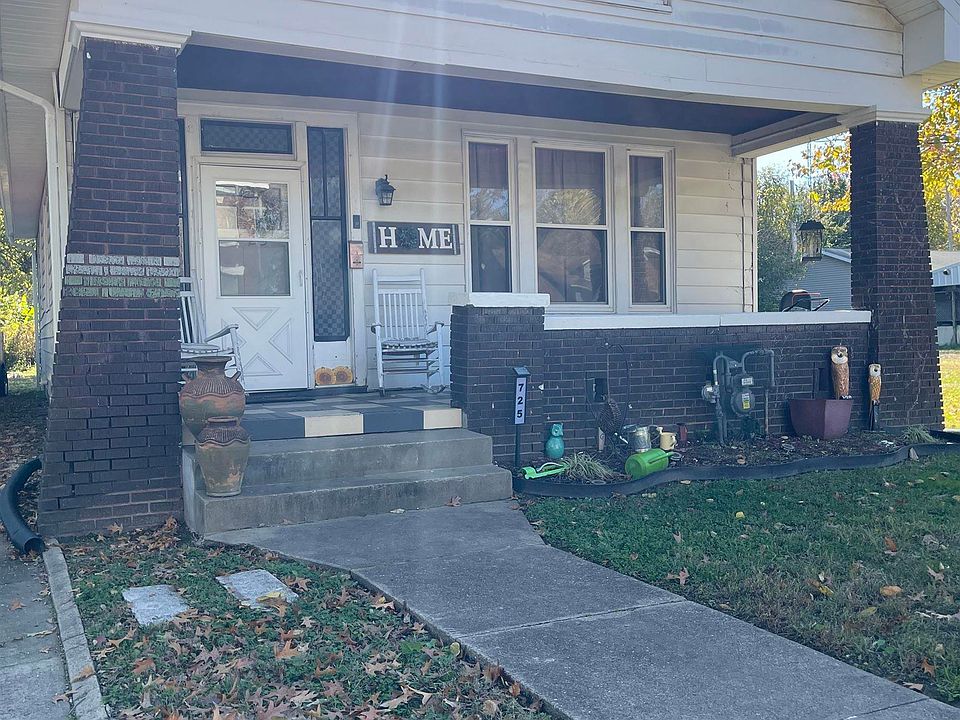 1st image of 725 Waggoner Ave