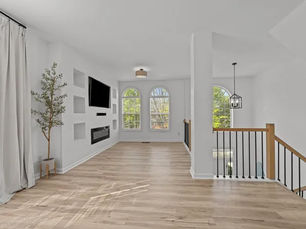 5430 Crabtree Park Ct, Raleigh, NC 27612