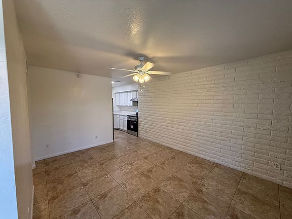 2nd image of 3325 E Pinchot Ave #16