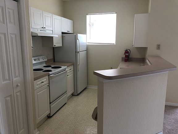 5th image of 18001 Richmond Place Dr APT 520