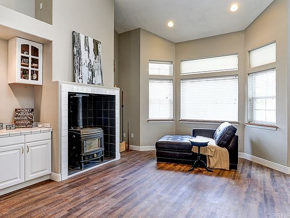 4th image of 28628 Applewood Ln
