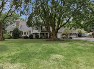 29 Riverside Dr, Basking Ridge, NJ 07920
