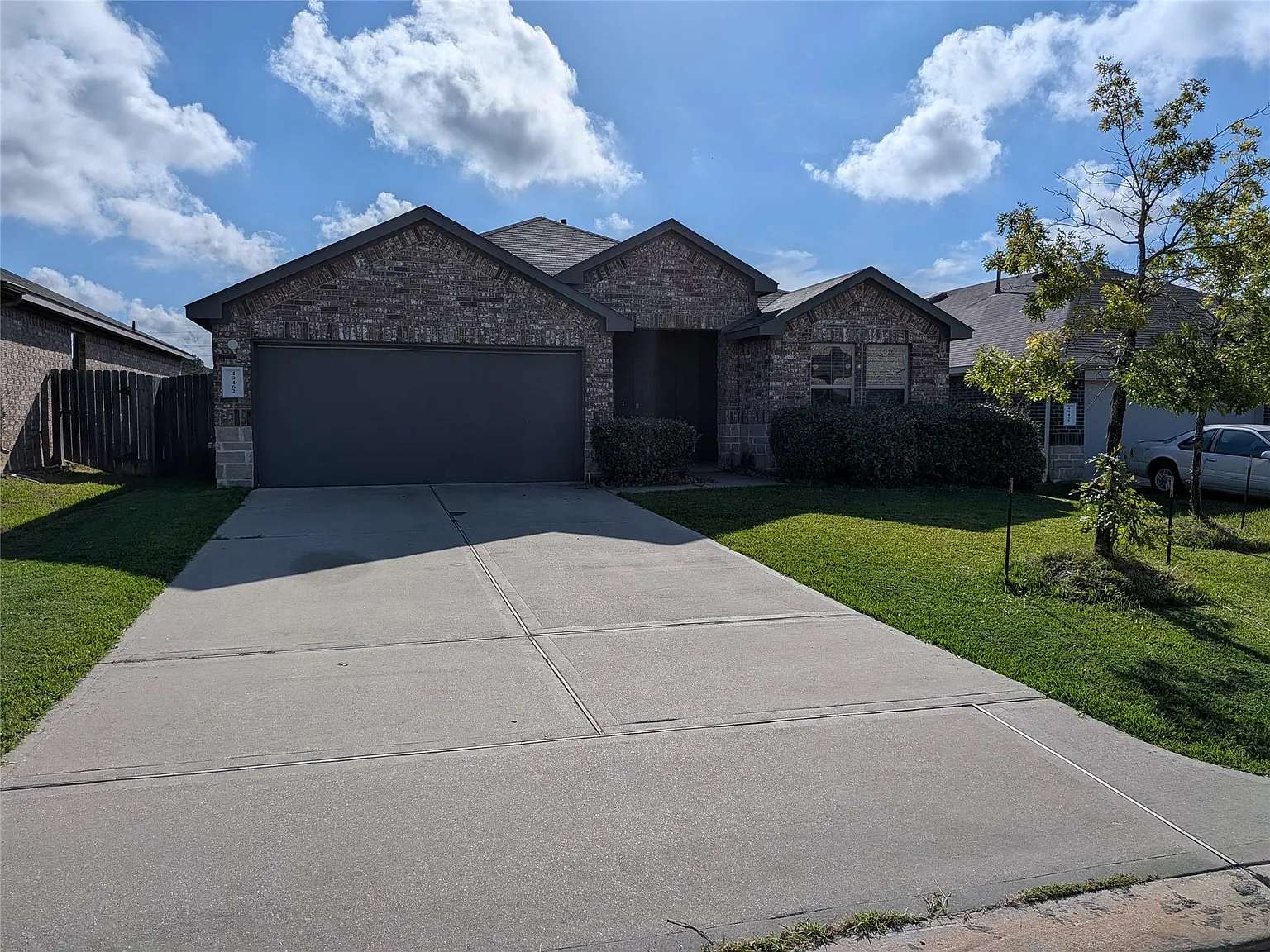 3 bed, 2.0 bath, 1633 sqft, $2,000 — Photo 1