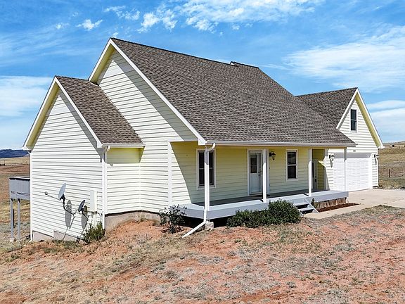 3rd image of 176 Chuckwagon Ln