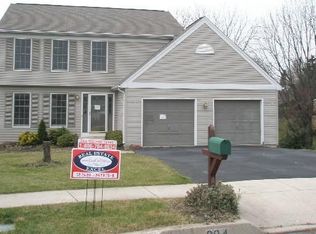 804 Maidstone Rd, Harrisburg, PA 17111