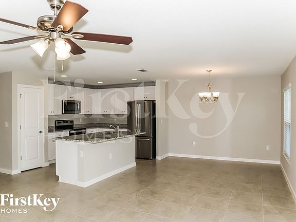 4th image of 470 Earhart Dr