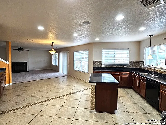 208 Springtree Cv — Photo 5