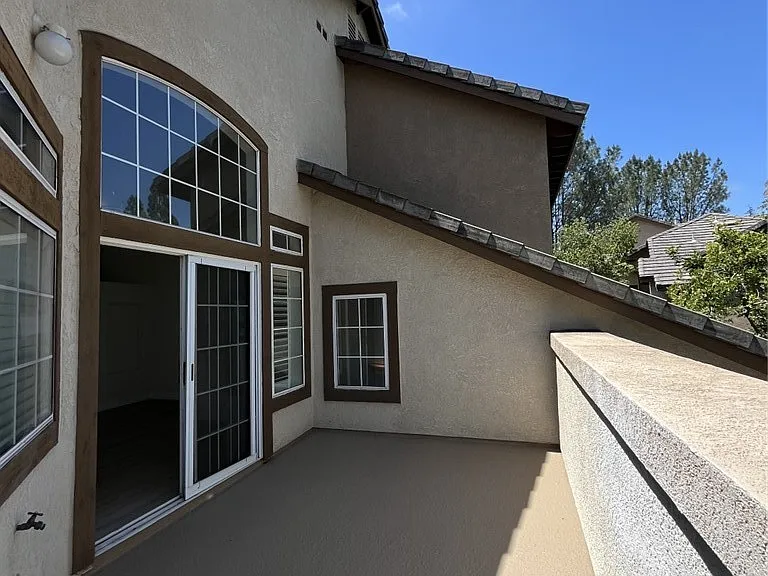6 Mansera Pl — Photo 28