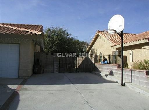 3rd image of 1701 Monterey Sunrise Dr