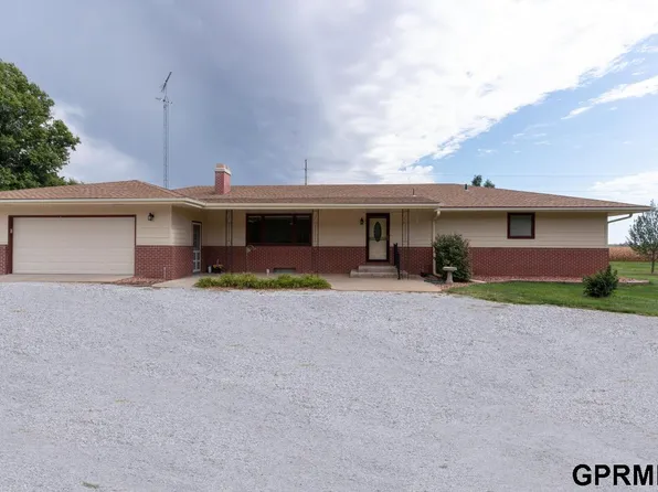 736 County Road 2250, Crete, NE 68333