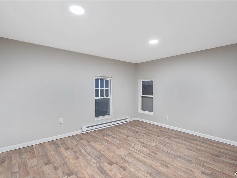 95 Ontario St #1 — Photo 5