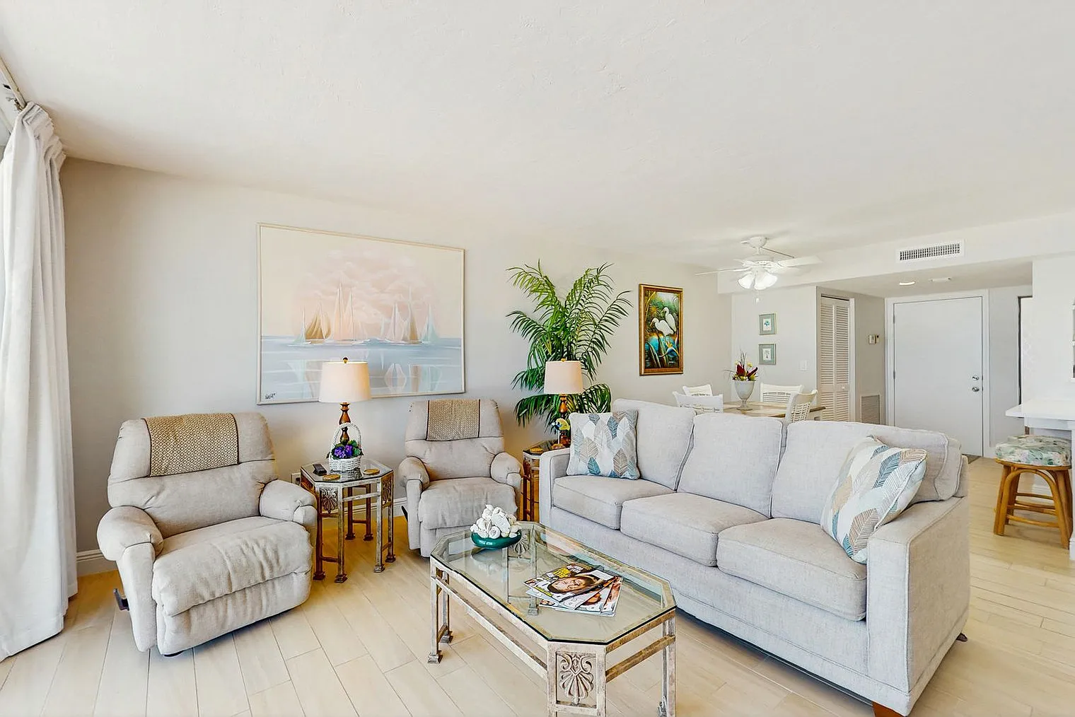 2 bed, 2.0 bath, 1194 sqft, $6,838 — Photo 3