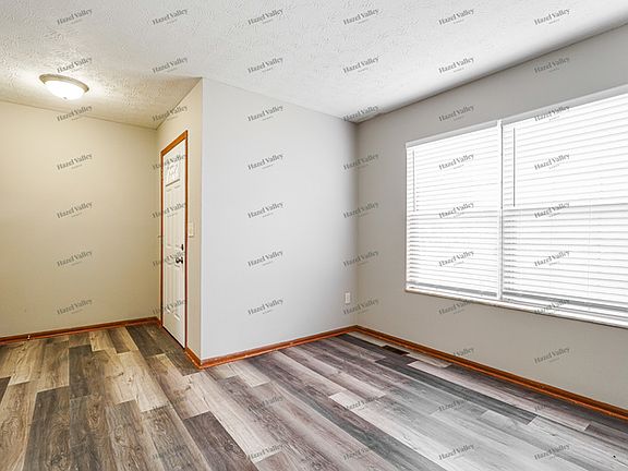 5th image of 2857 Raphael Dr