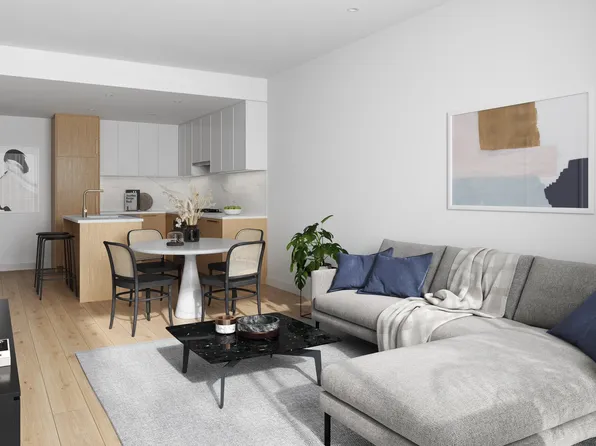 600 Rochester Ave #303, Coquitlam, BC V3K 2X3